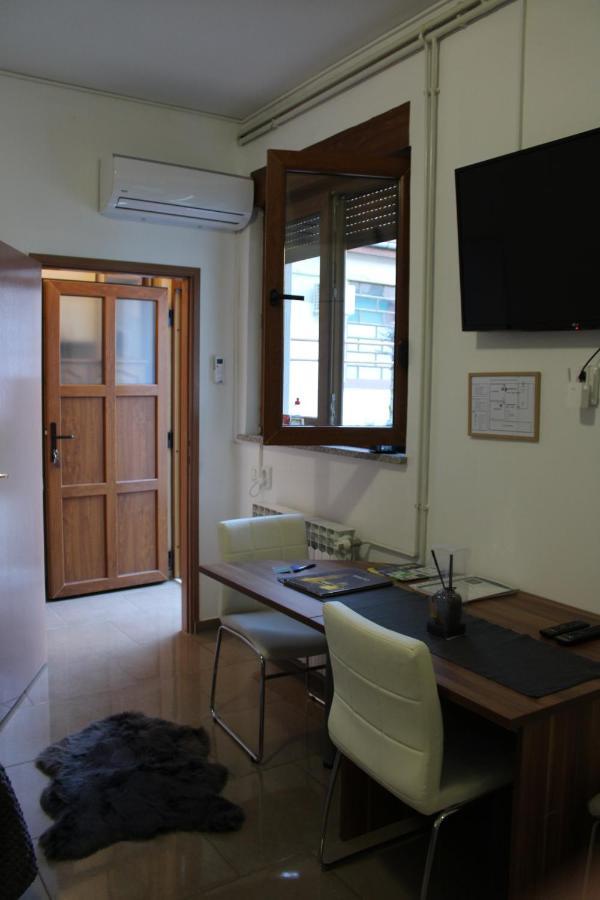 Studio Apartman Hinko Dakovo Ngoại thất bức ảnh