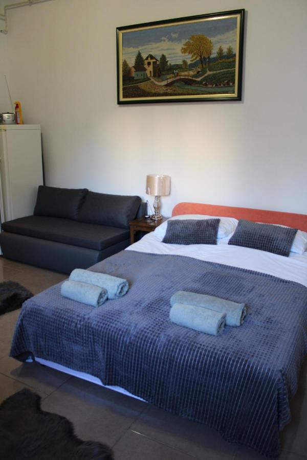 Studio Apartman Hinko Dakovo Ngoại thất bức ảnh