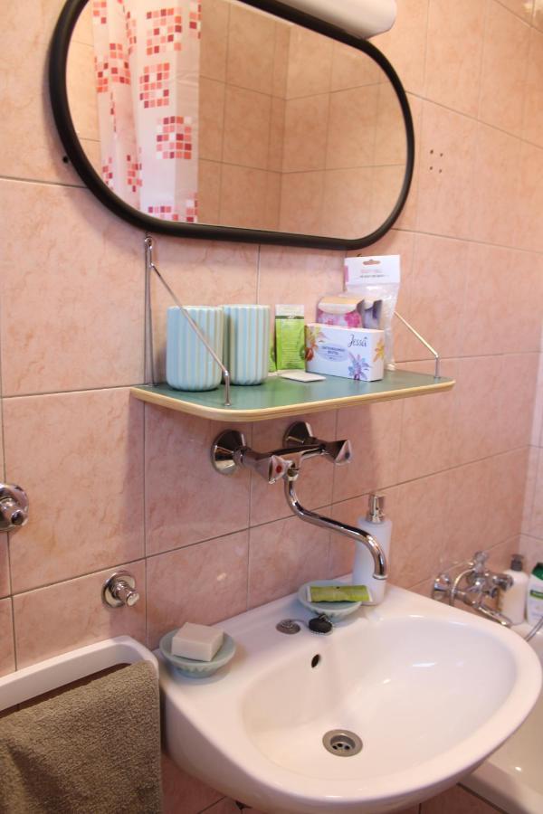 Studio Apartman Hinko Dakovo Ngoại thất bức ảnh