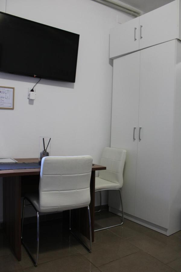 Studio Apartman Hinko Dakovo Ngoại thất bức ảnh